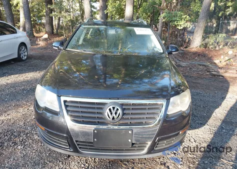 2009 Volkswagen Passat Komfort from USA, damaged, VIN WVWXK73C19E128383
